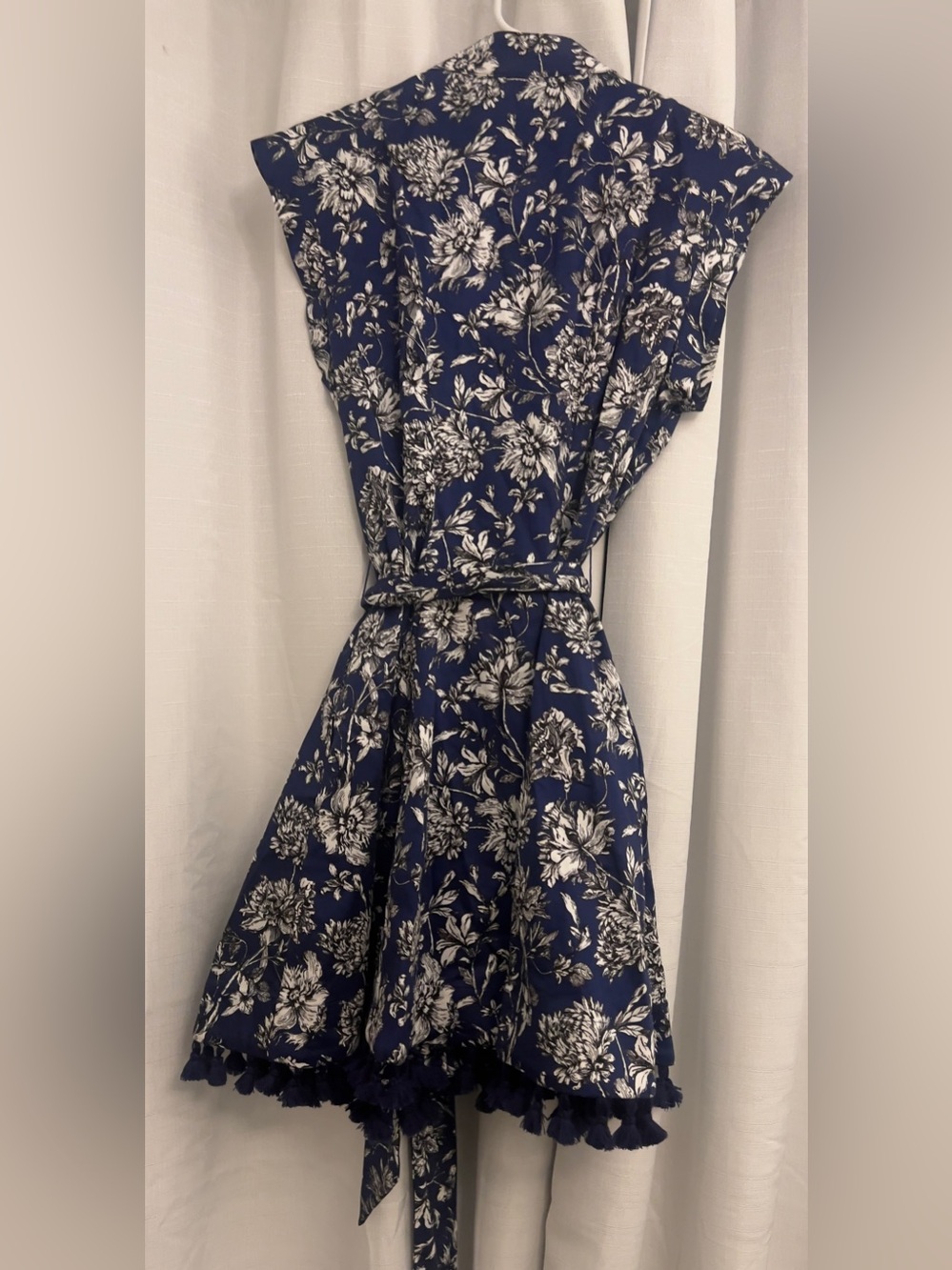 Alice & Olivia NWT Blue Lucy Floral Tassel Trim Mini Dress Sizes 8 & 10 - Picture 9 of 14